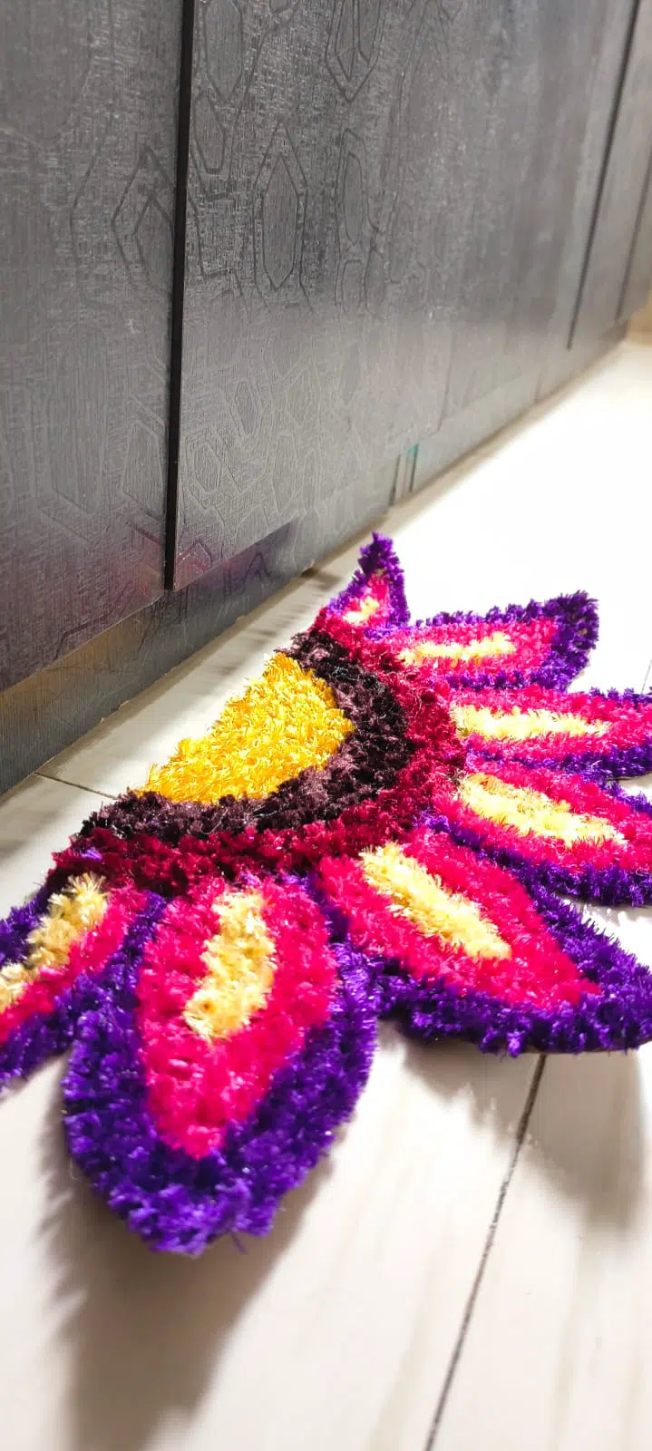 Half flower rangoli mat