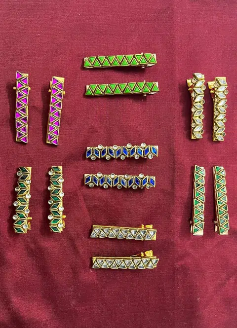 Alligator clips