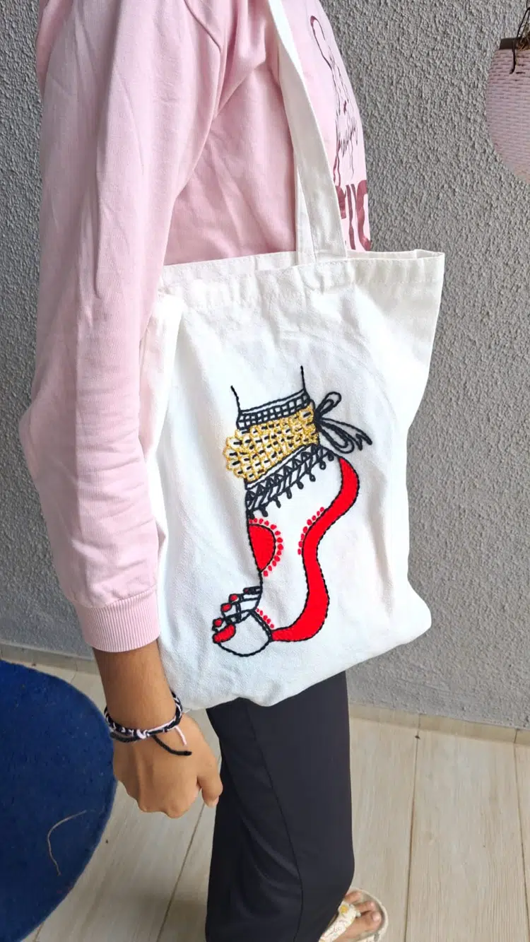 Dancer foot tote bag